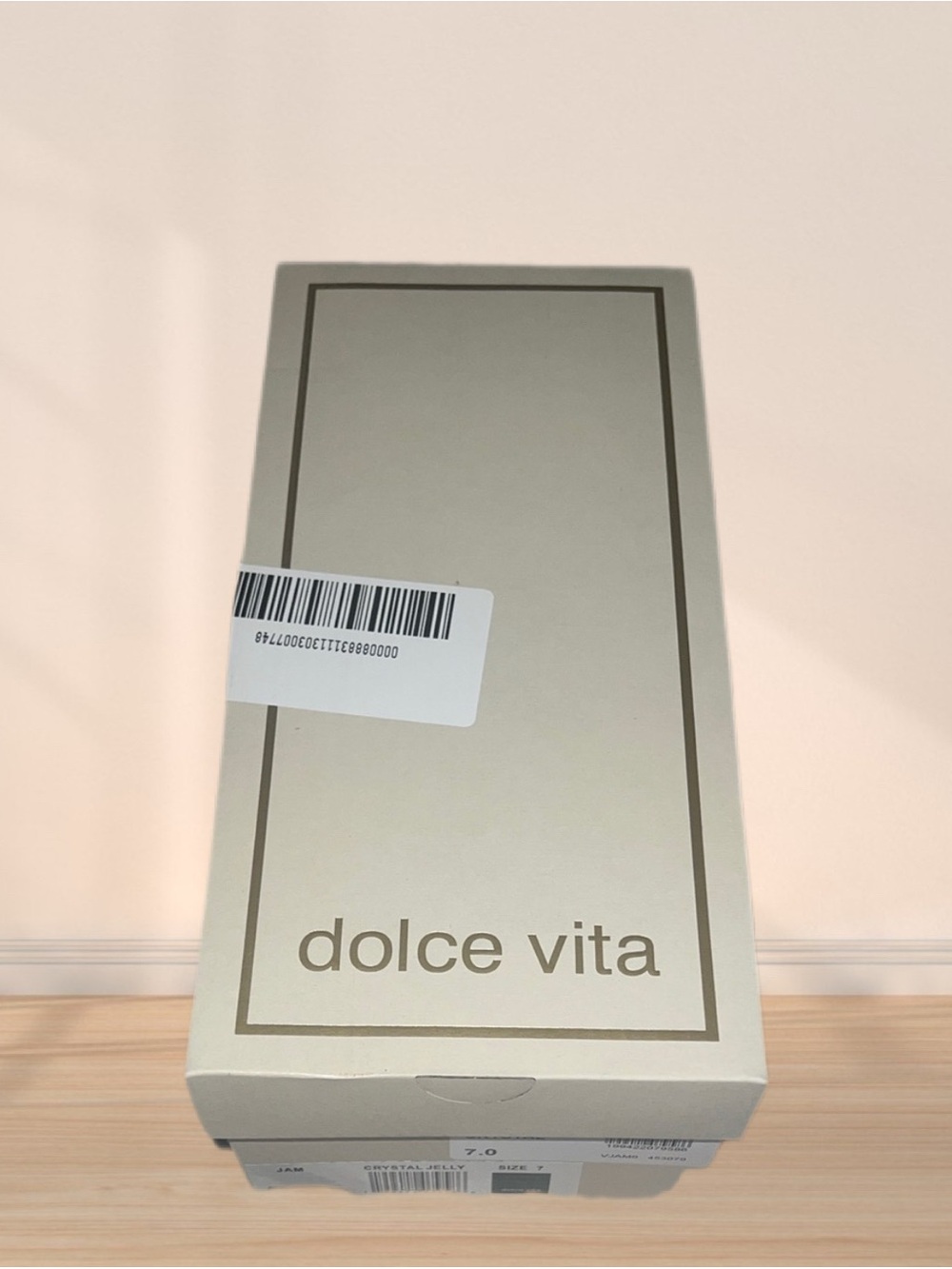 Dolce Vita Cream Shoe Box